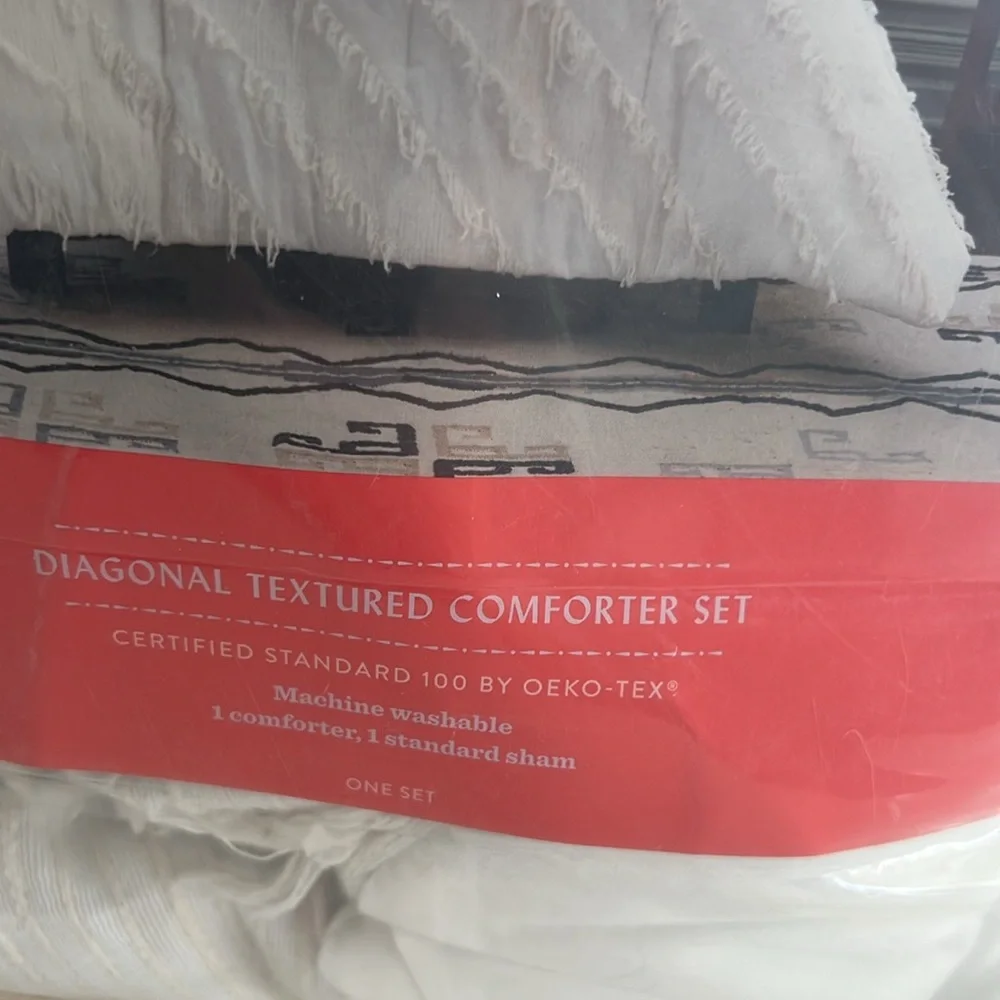 Opalhouse White Comforter Luxurious Bedding